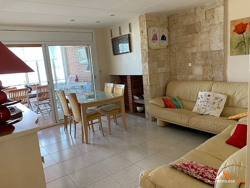 Bel appartement avec vue mer à vendre à Rosas